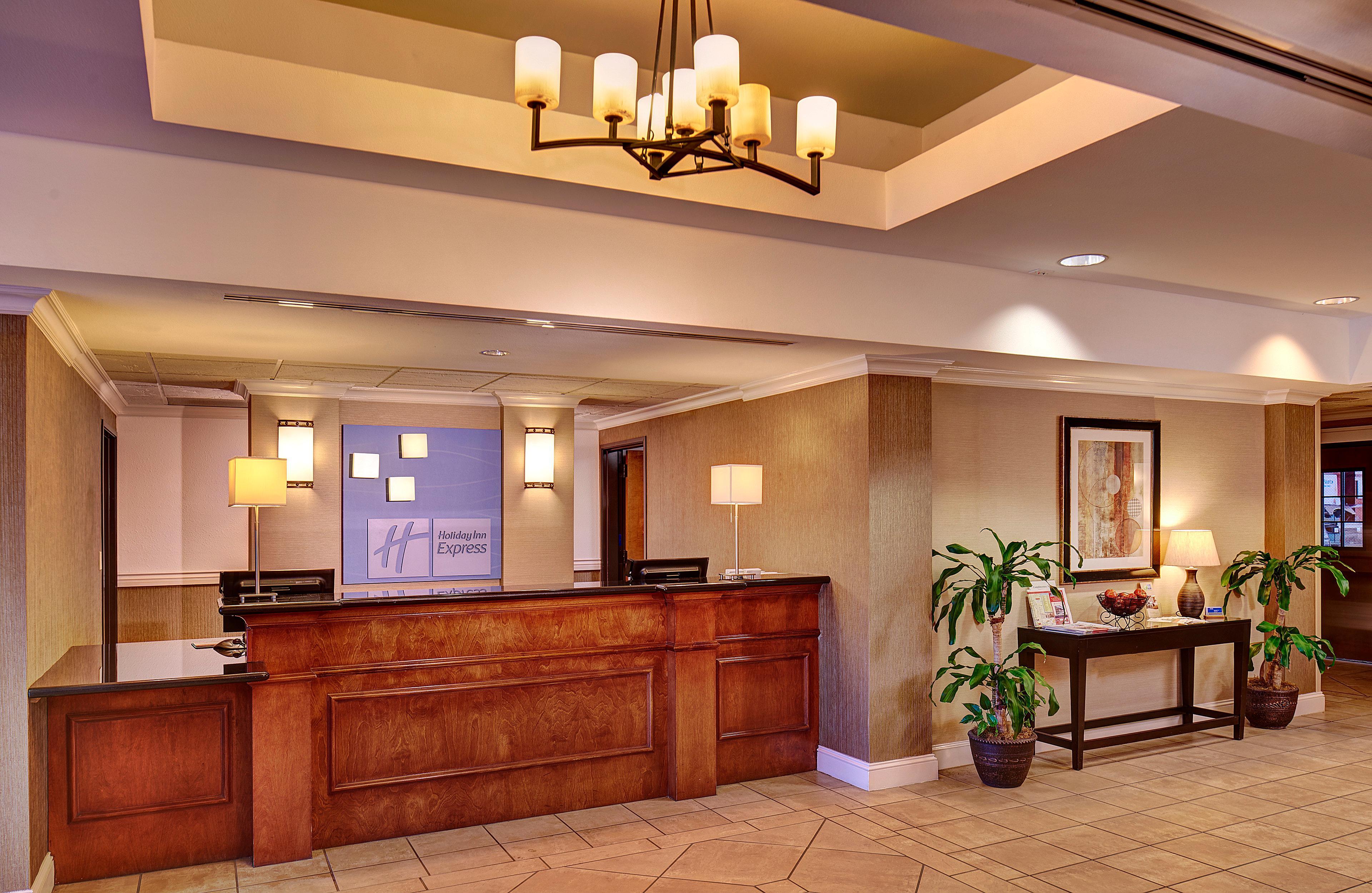 Holiday Inn Express San Diego - Sorrento Valley By Ihg Exterior photo