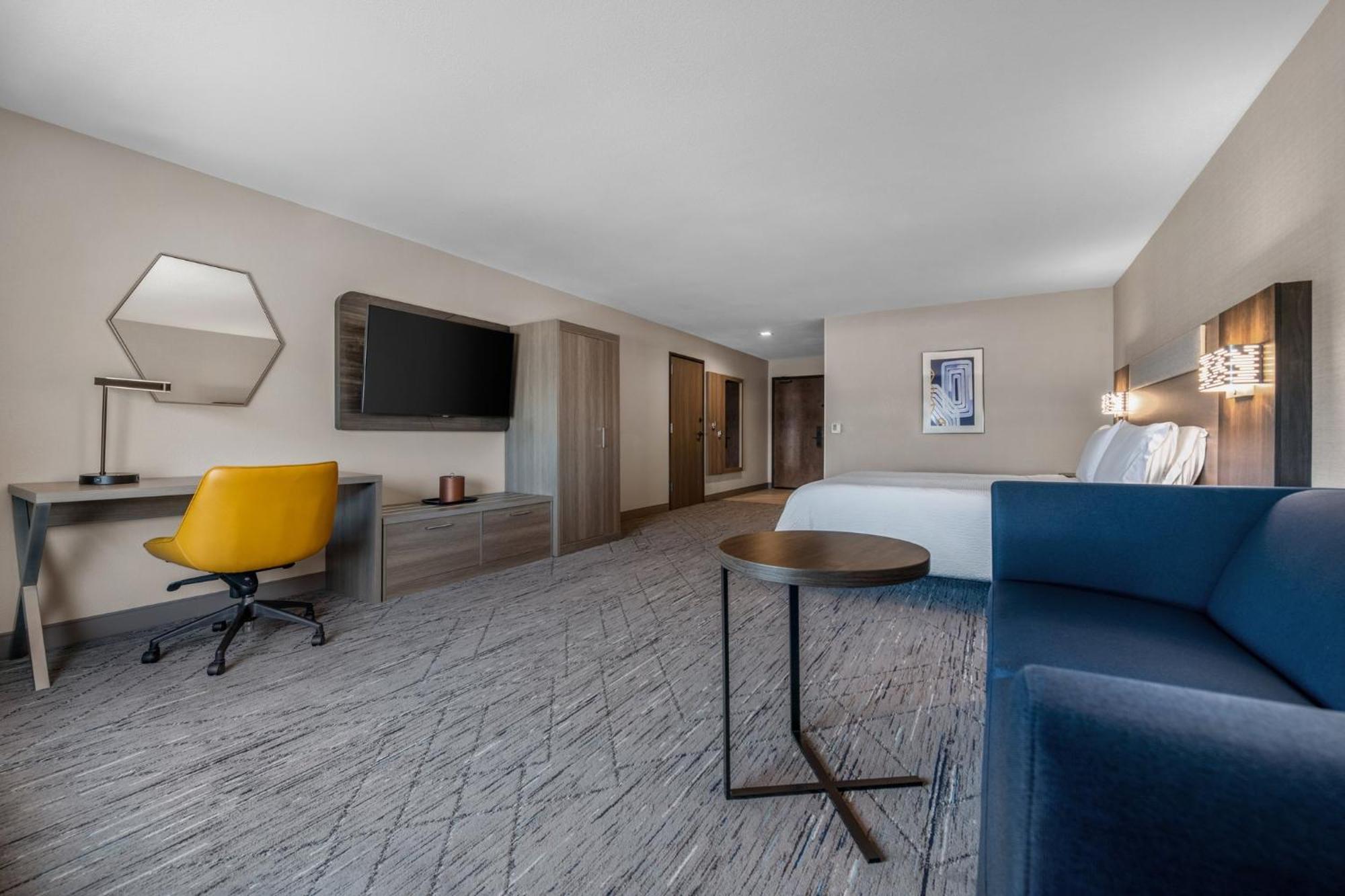 Holiday Inn Express San Diego - Sorrento Valley By Ihg Exterior photo